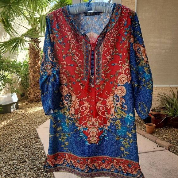 Red and Blue Tunic Top with Vibrant Colors - Picture 1 of 6